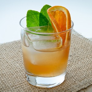rainy-day-whiskey-cocktail